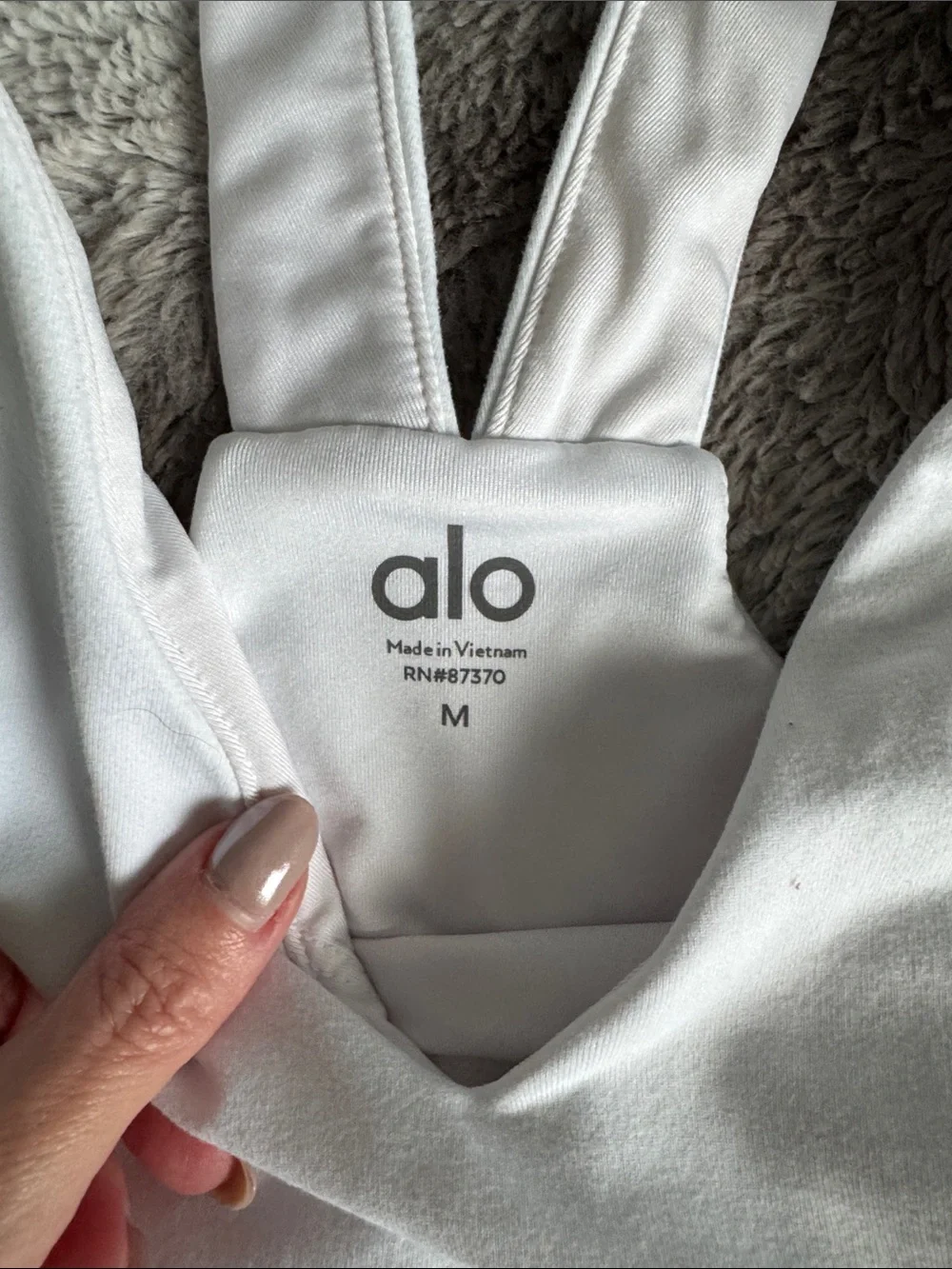 ALO Yoga White V-Neck Cropped Tank Top